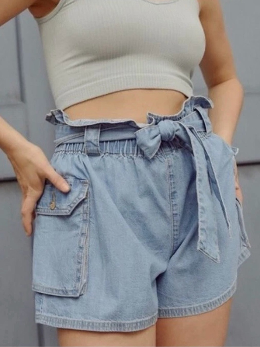 Urban Outfitters Belted Paper Bag Waist Cargo Shorts Sz S